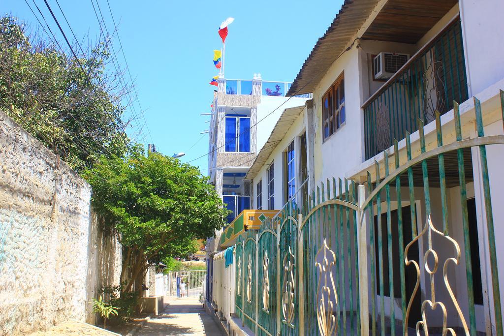 Apartamentos Vistas Del Caribe Cartagena Exterior foto